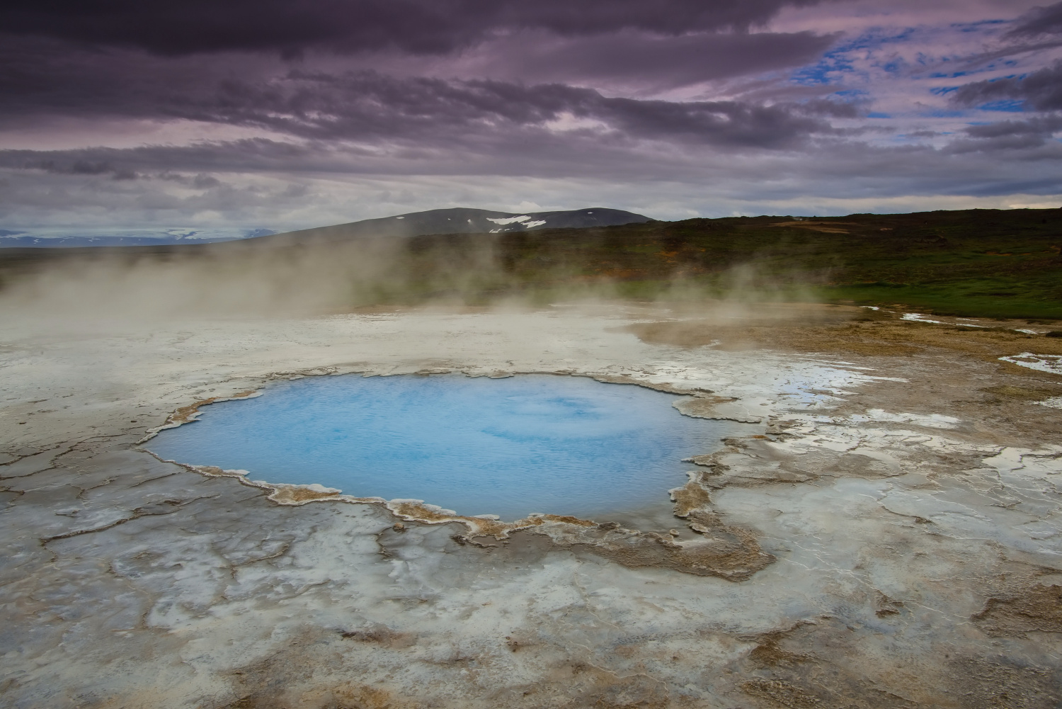 The hot springs of Hveravellir (Iceland)