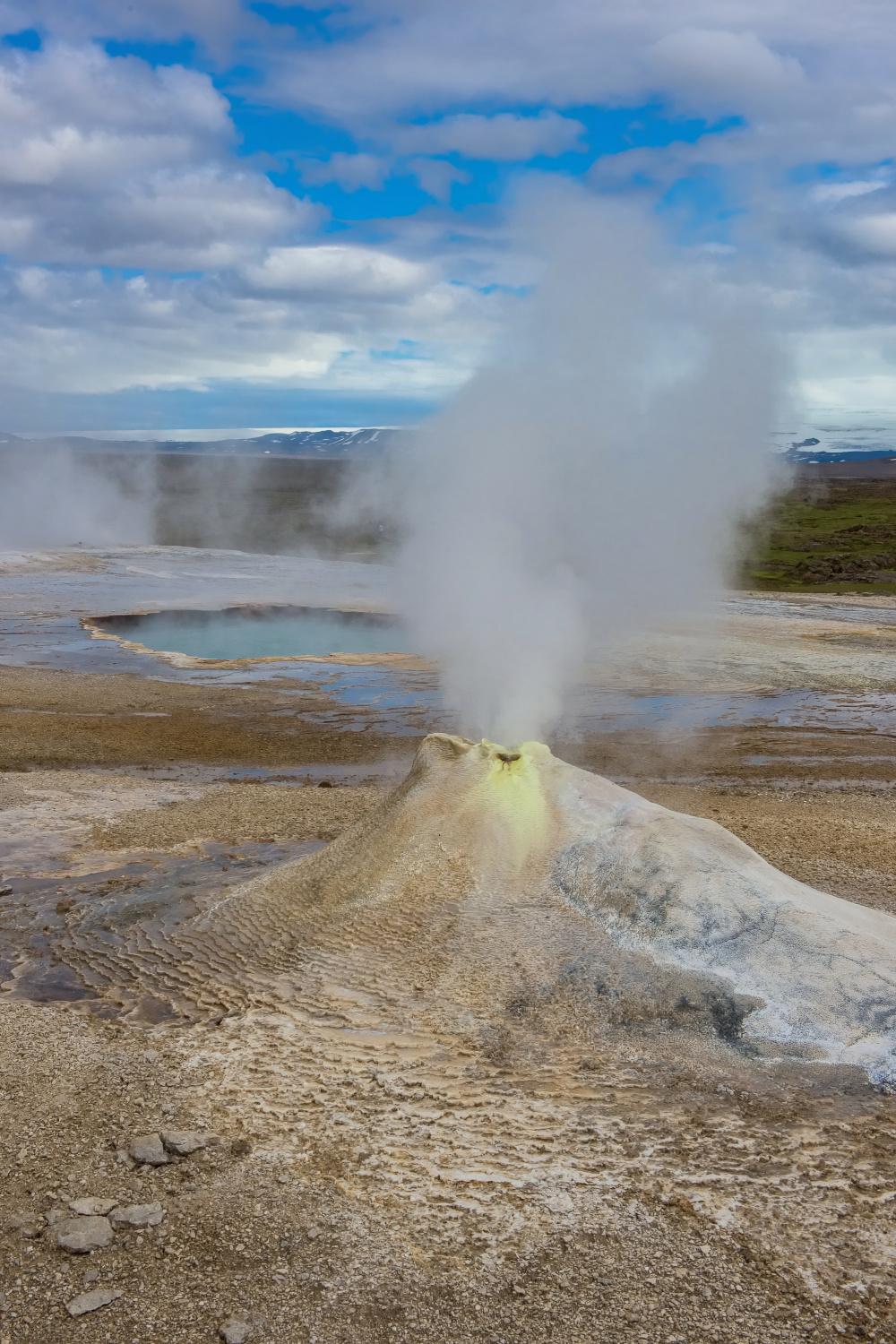 The hot springs of Hveravellir (Iceland)