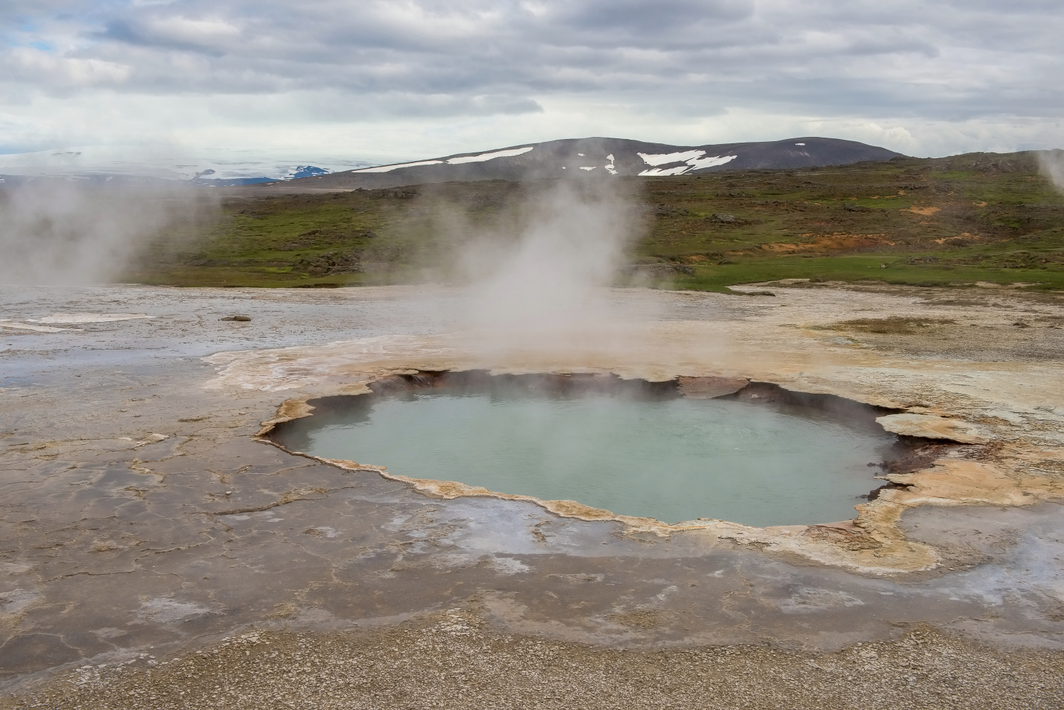 The hot springs of Hveravellir (Iceland)