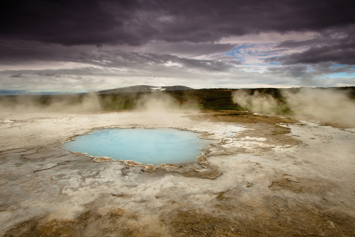 The hot springs of Hveravellir (Iceland)