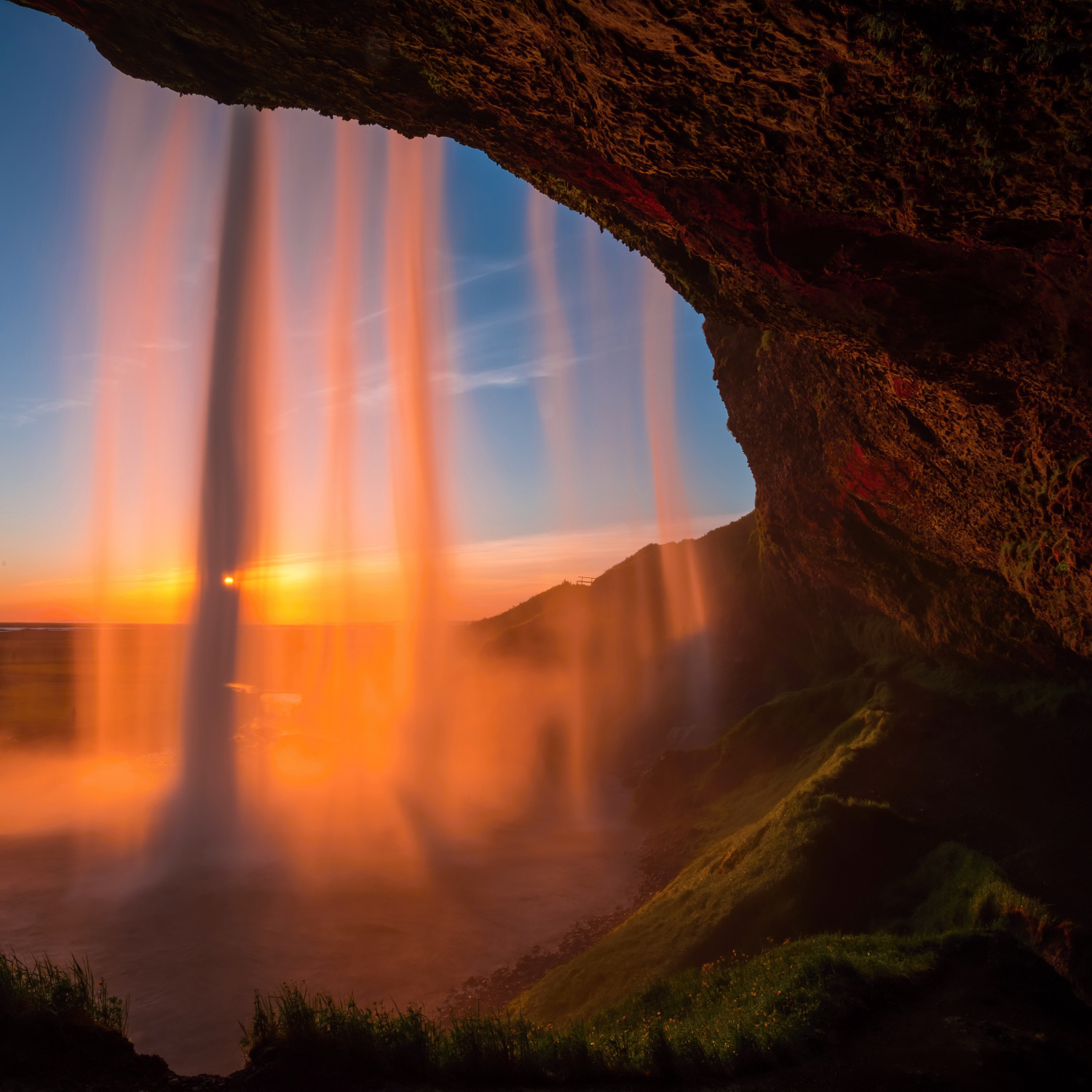 Seljalandsfoss waterfall (Iceland)