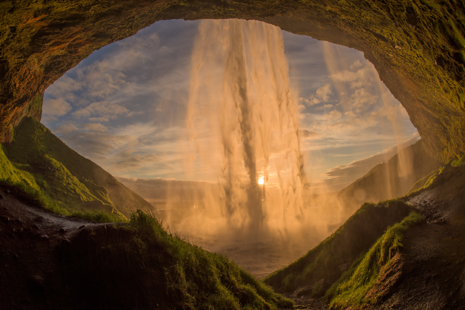 Seljalandsfoss waterfall (Iceland)